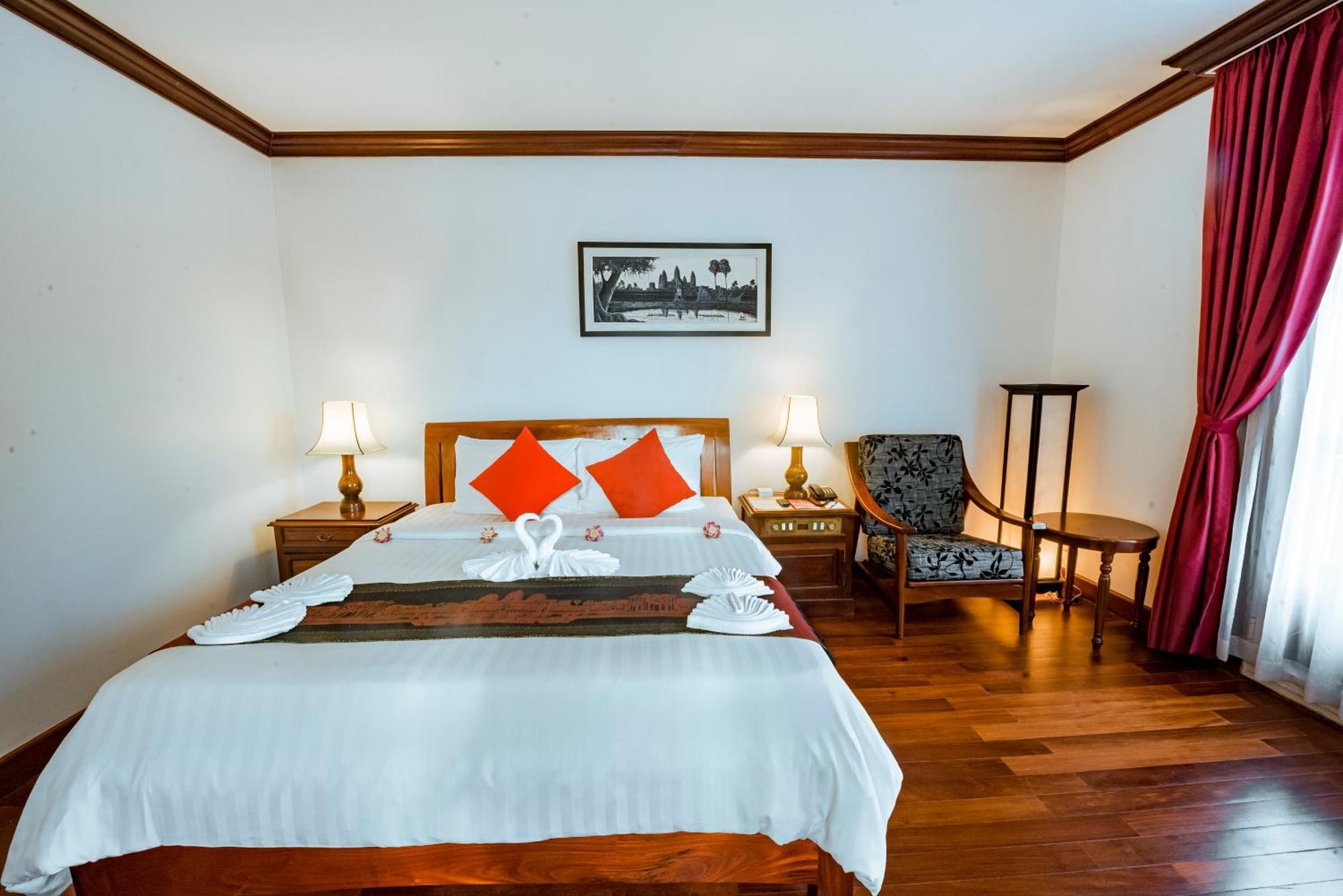 The Suite By Royal Crown Hotel Siem Reap Zewnętrze zdjęcie