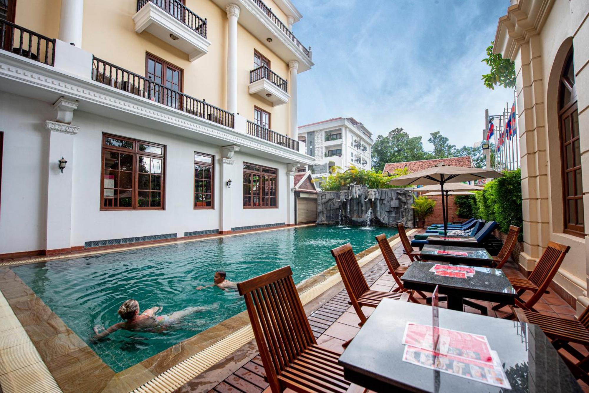 The Suite By Royal Crown Hotel Siem Reap Zewnętrze zdjęcie