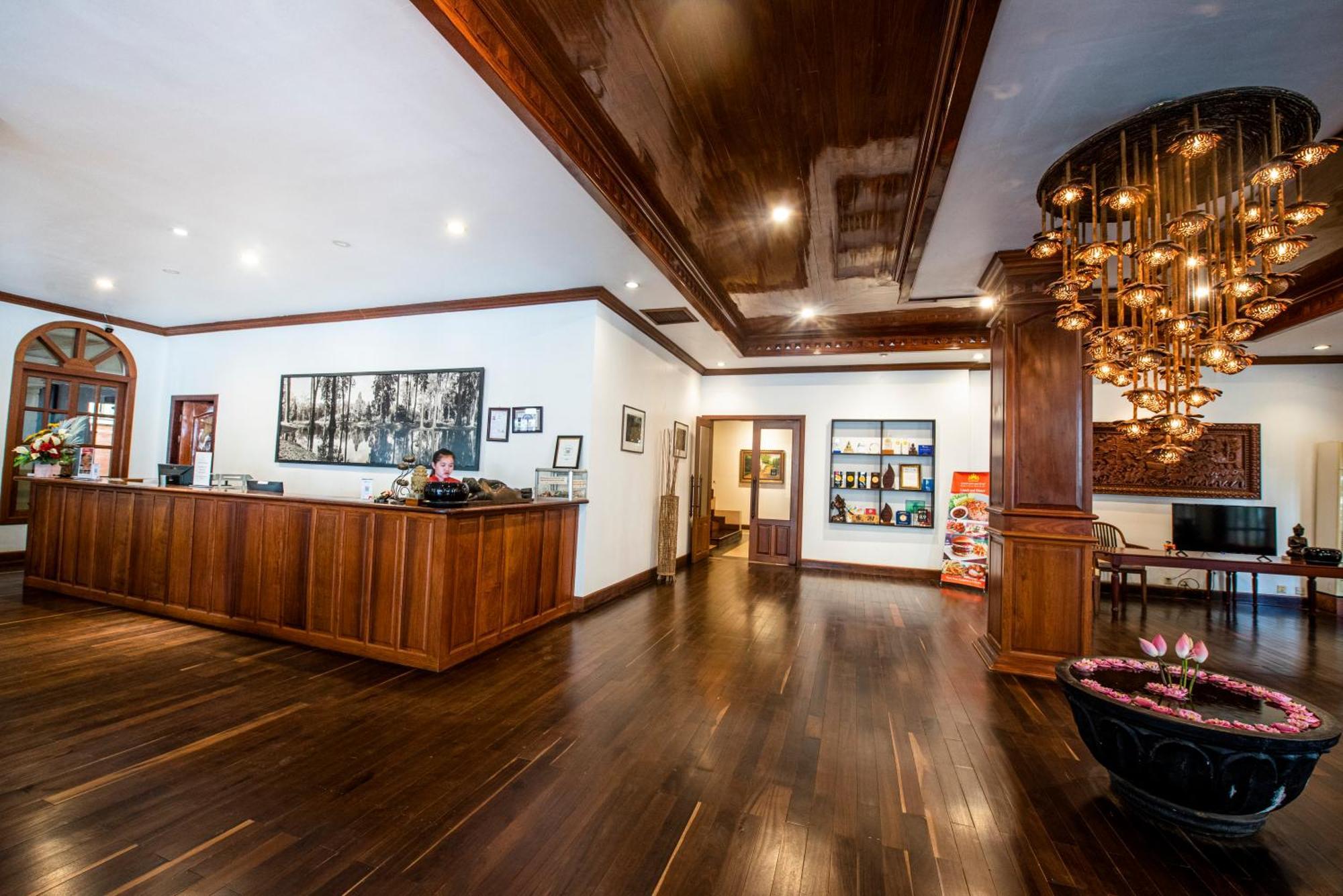 The Suite By Royal Crown Hotel Siem Reap Zewnętrze zdjęcie